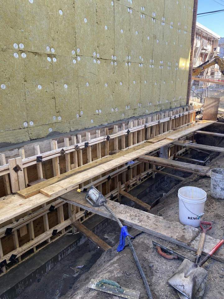 Coffrage de béton pour la réalisation de différents types d’ouvrage